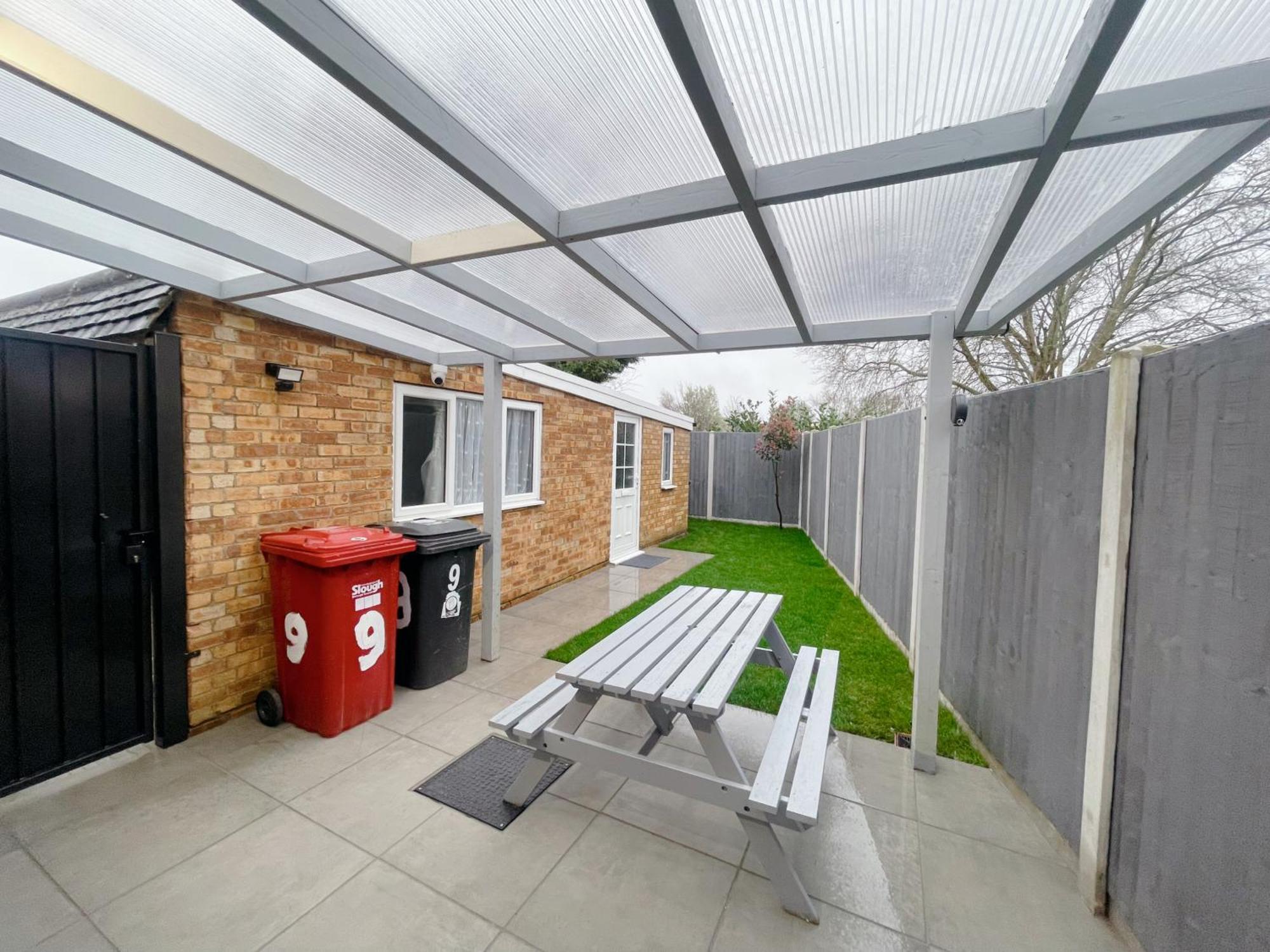 Home Near London Heathrow, Slough,Windsor,Legoland コルンブルック エクステリア 写真