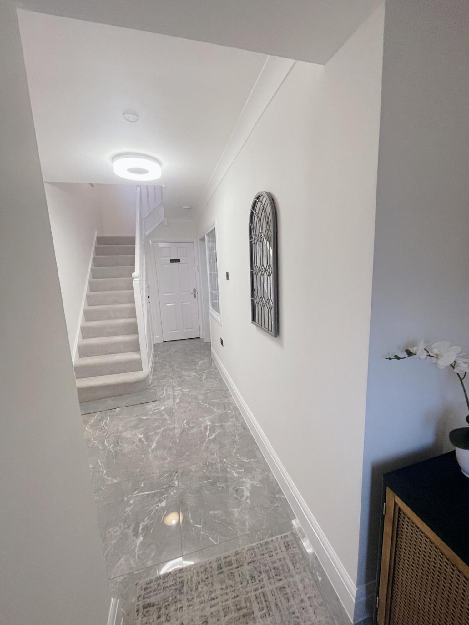 Home Near London Heathrow, Slough,Windsor,Legoland コルンブルック エクステリア 写真